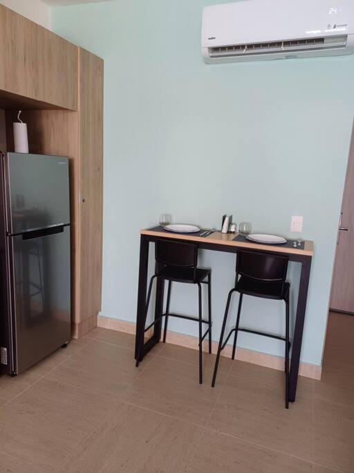 New Very Close To Airport And Beaches *
