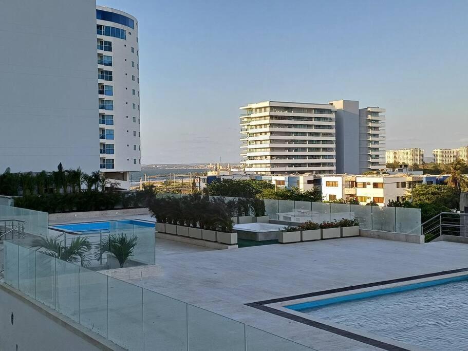 New Very Close To Airport And Beaches