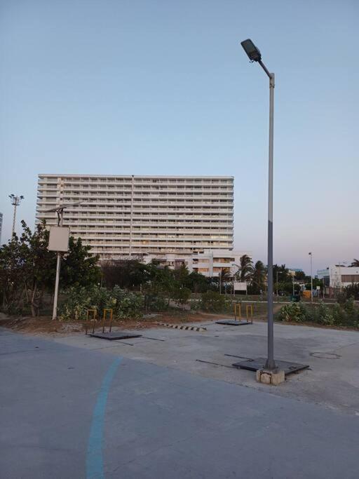 New Very Close To Airport And Beaches